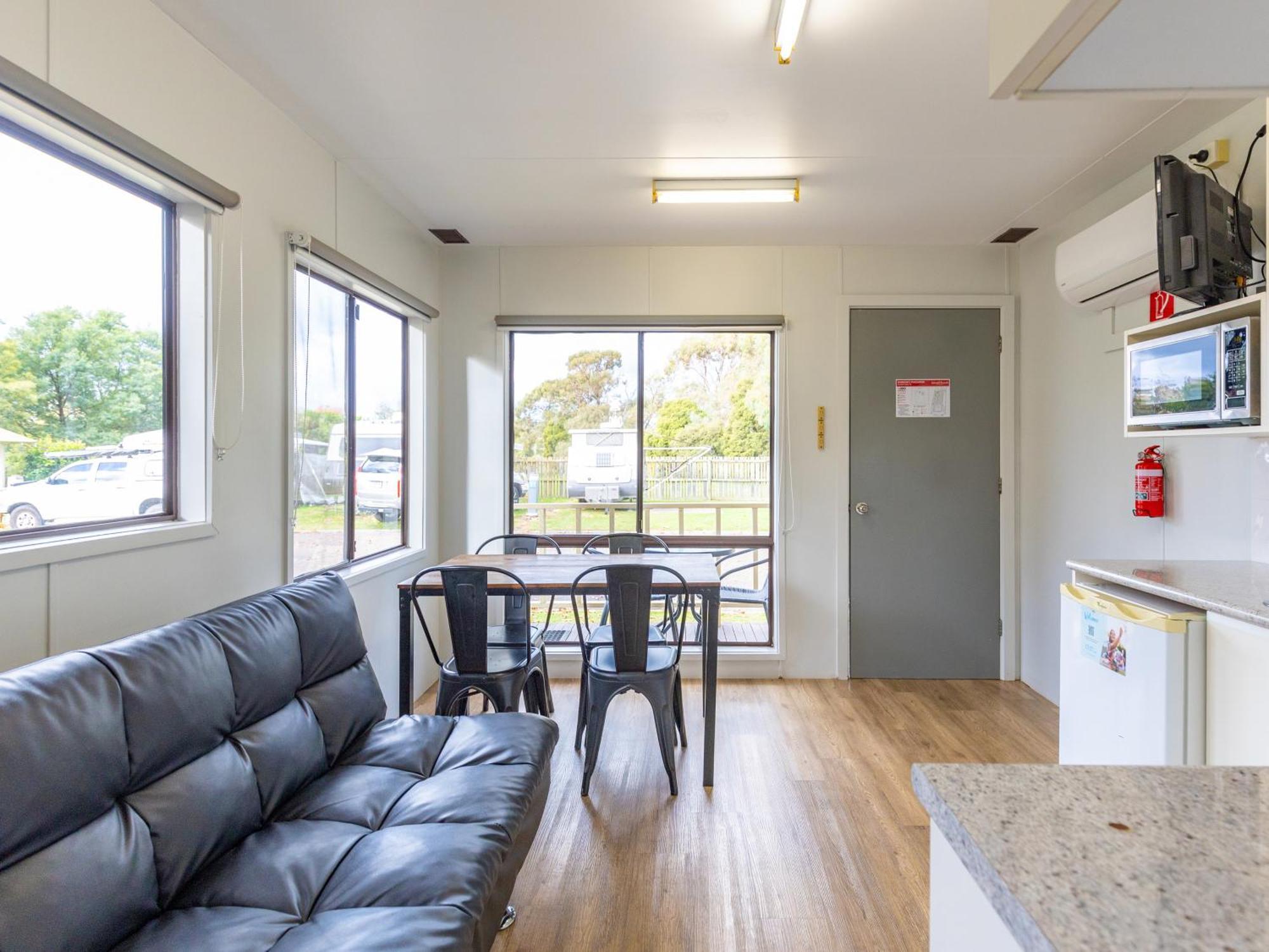 Nrma Bairnsdale Riverside Holiday Park Cameră foto